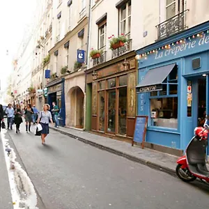 Montorgueil Area Center , Paris France